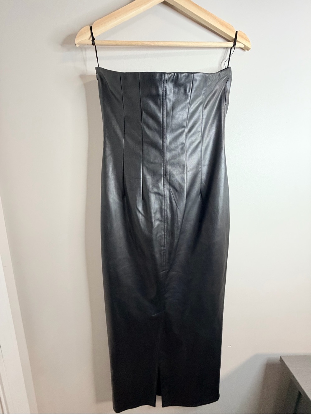 Zara Black Strapless Faux Leather Midi Dress - Picture 4 of 4